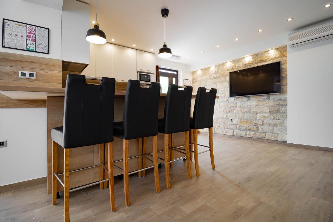 Apartments Marinici Rijeka - With Private Parking Экстерьер фото