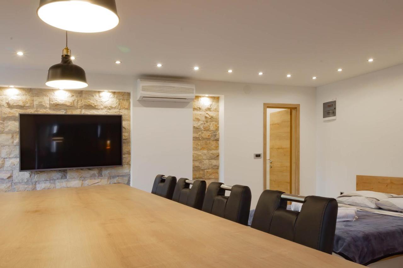 Apartments Marinici Rijeka - With Private Parking Экстерьер фото